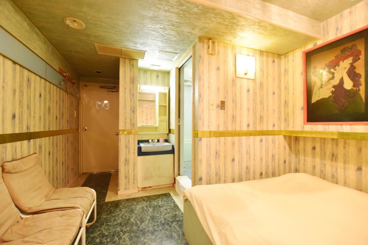 Hotel San Marco (Adults Only) طوكيو المظهر الخارجي الصورة